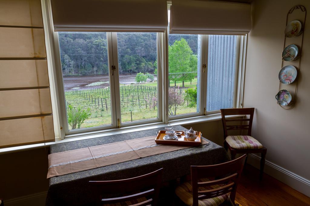 Tizzana Winery Bed And Breakfast Sackville Reach エクステリア 写真