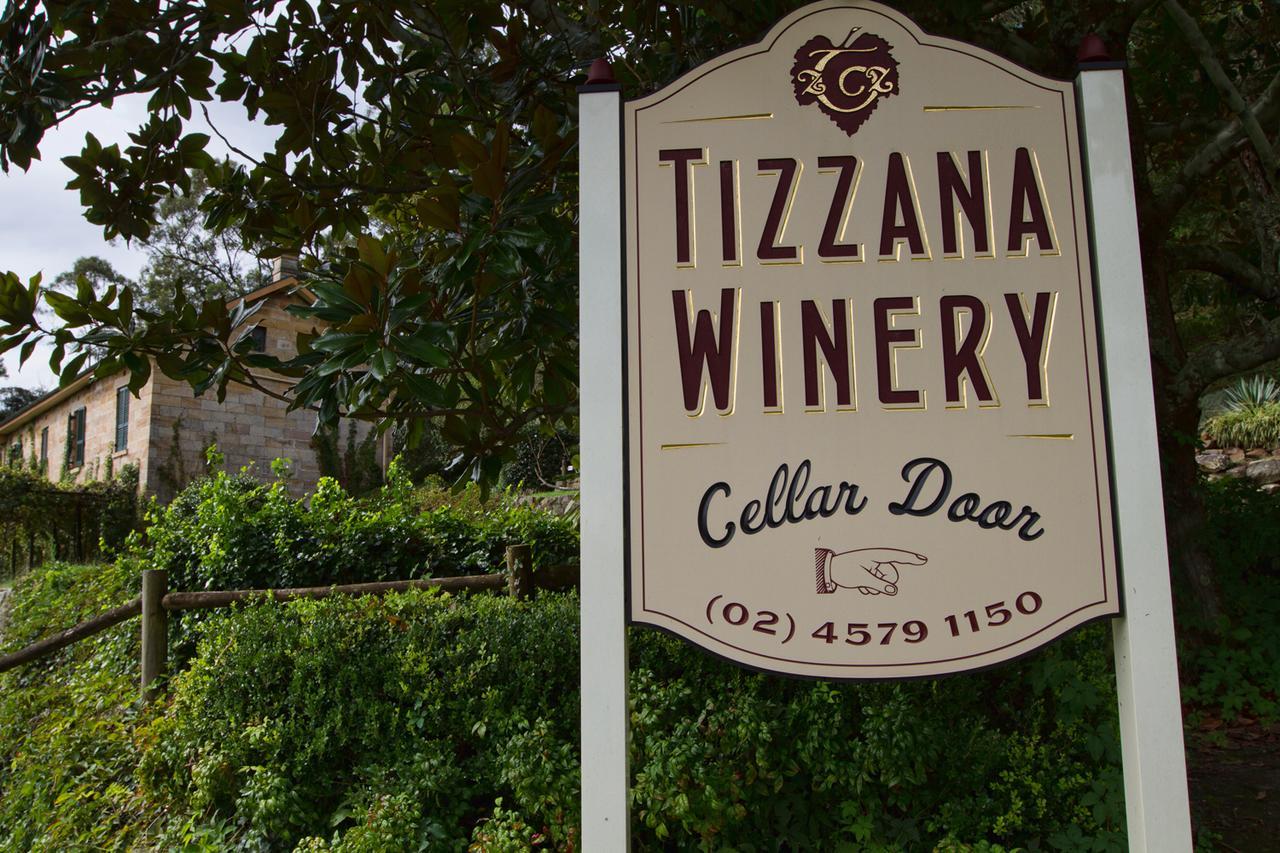 Tizzana Winery Bed And Breakfast Sackville Reach エクステリア 写真